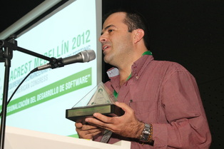 Programa FITI gana premio LACREST 2012